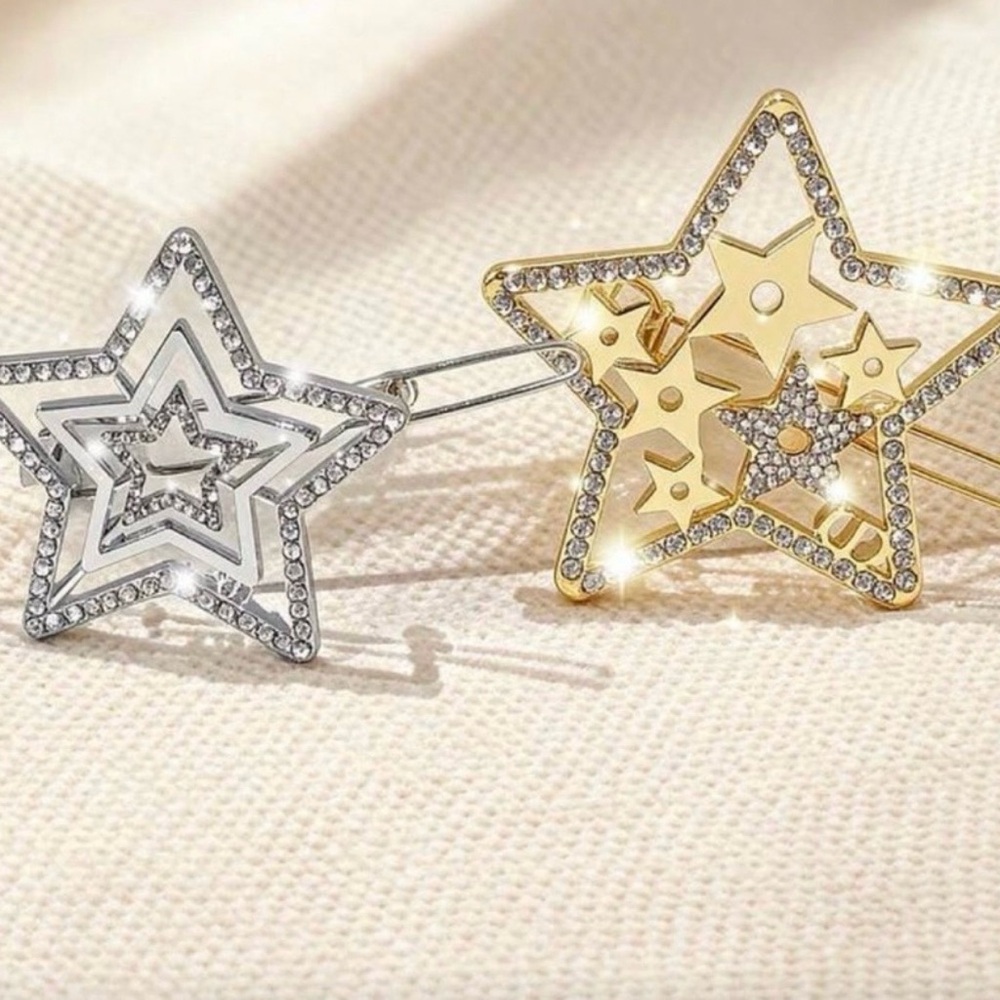 NIP Dior Crystal Star Barrettes Set - Gold & Silver - Picture 2 of 3